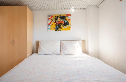 Bodrum City Center Apartment | Central, Cozy, 15 Min Walk To The Beach, Fast Wi-Fi, Free Parking, 4ppl