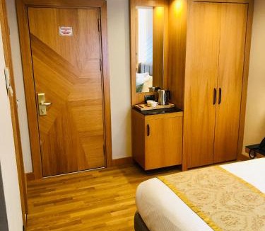 Cagaloglu Hotel | Maywood Hotel