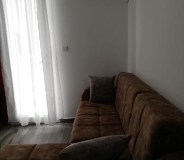 Camlık Mahallesi Apartment | ÇİÇEK APART OTEL