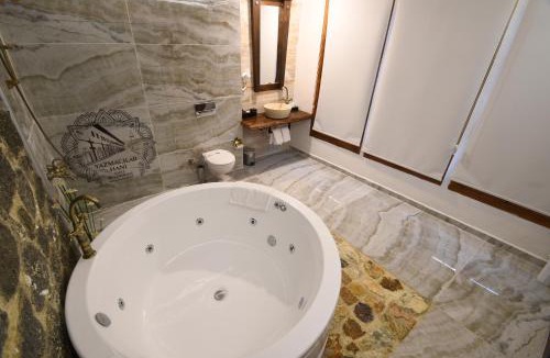 Tokat Hotel | Yazmacılar Hanı Otel Restaurant
