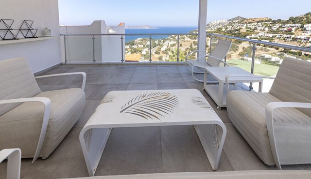 Amazing Duplex House with Sea View in Bodrum in Bodrum