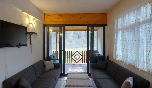 Meydan Şelale Dağ Evi