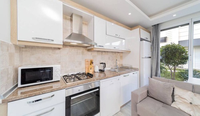 Residence w Balcony 10 min to Beach in Konyaalti in Antalya