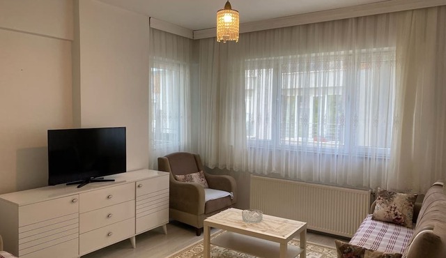 Cozy Apartment with Easy Transport in Istanbul in Istanbul