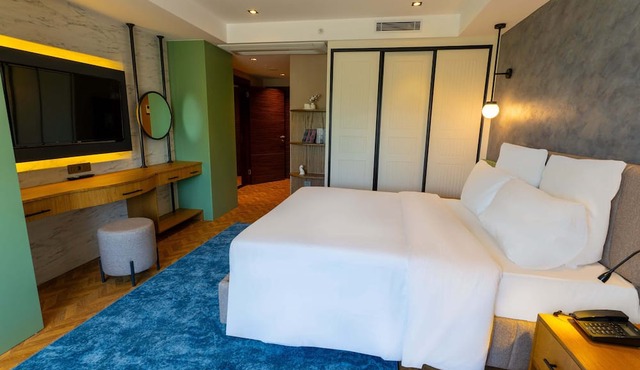 Q Style Hotel