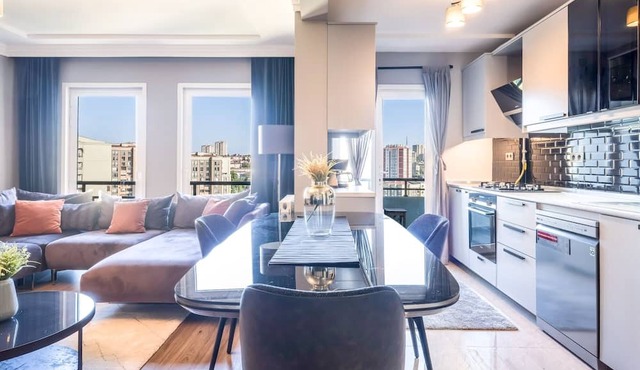 Chic Residence 10 min to Mall of Istanbul in Istanbul