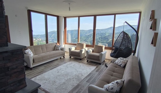Onsakku Dag evi in ardesen