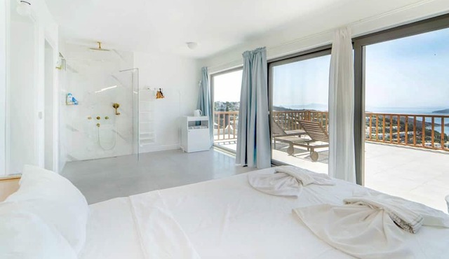 Sea Duplex Villa with Terrace 3 min to Beach