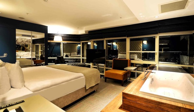 Ramada Encore by Wyndham Izmir