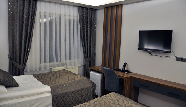 Saka Life Hotel