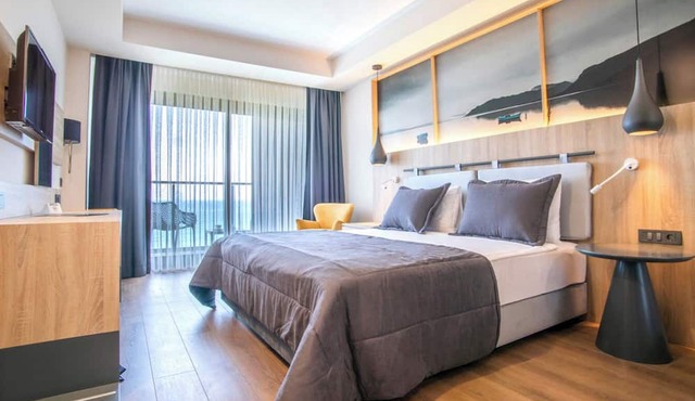 Maia Luxury Beach Hotel & Spa