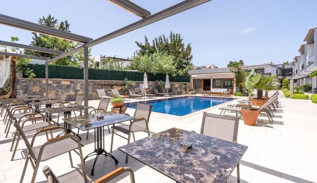 Maye Residence