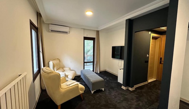 Mavilla Hotel