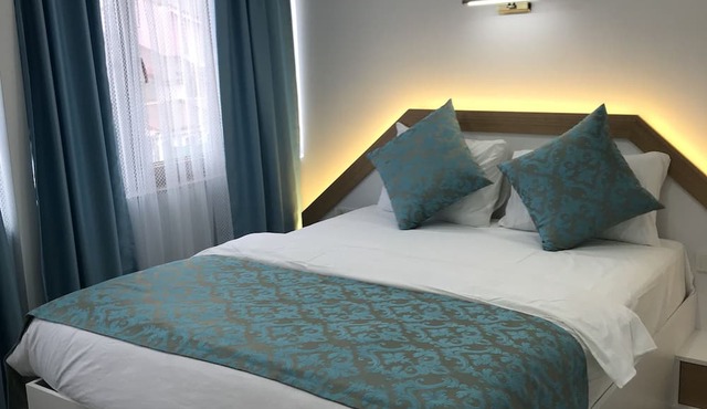 Senturkler Suite