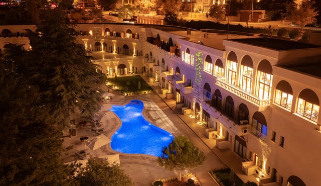 Uchisar Kaya Hotel - Special Class in Nevsehir