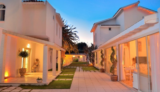 Villa Blanche Otel