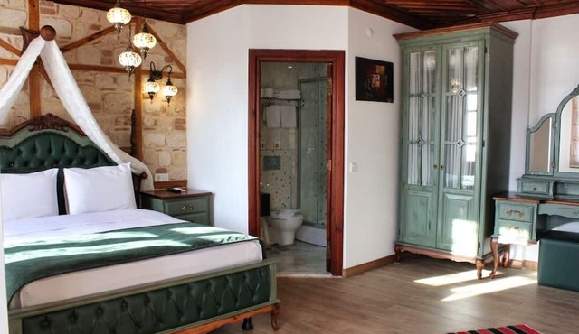 White Garden Hotel in Antalya