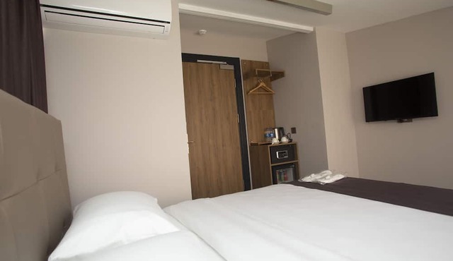 Jurnal Hotel