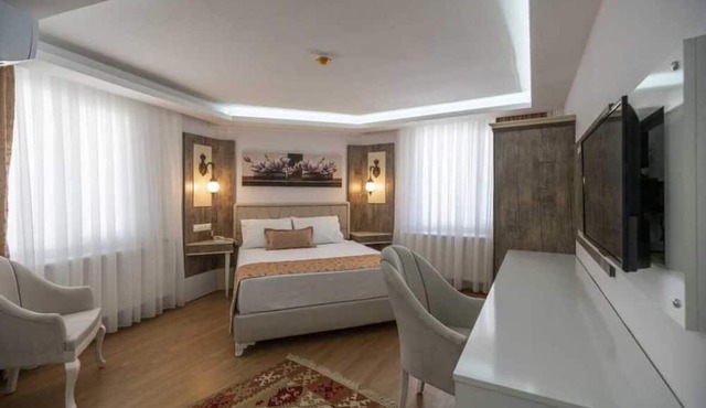 Elit Lara Otel