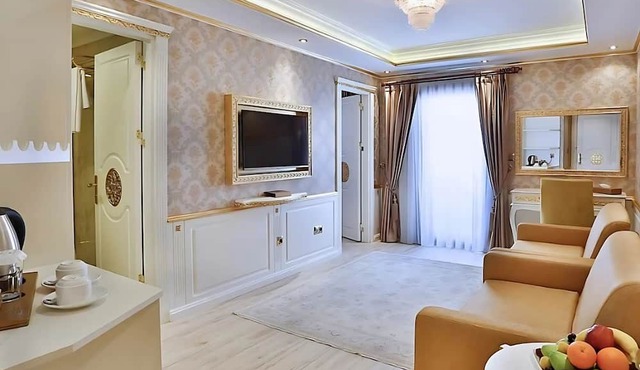 Hotel Emirhan Palace in Istanbul