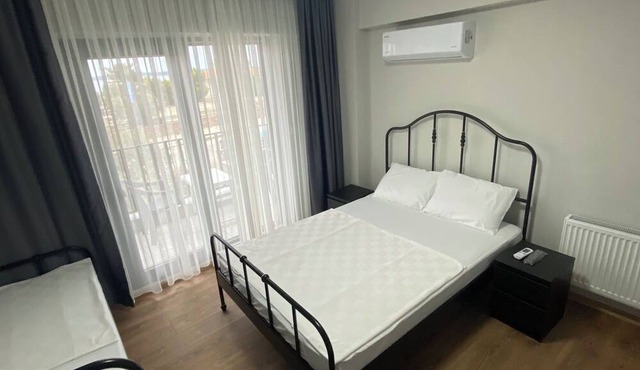 Rose Otel in Ezine