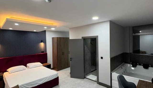 Trio Palace