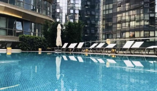 Residence apartment in a central location. metro & metrobus are at your doorstep in Istanbul