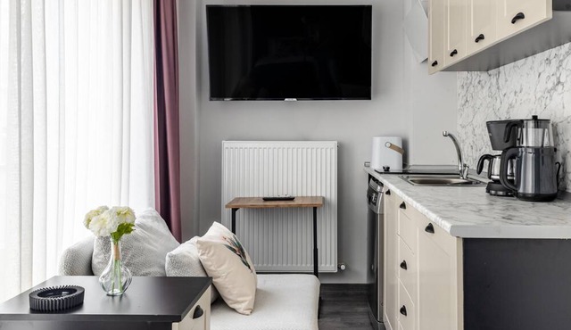 Studio Flat 4 min to Bomontiada, 10 min to Citys