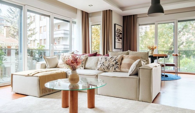 Central, Spacious Flat 3 min to Coast in Kadikoy