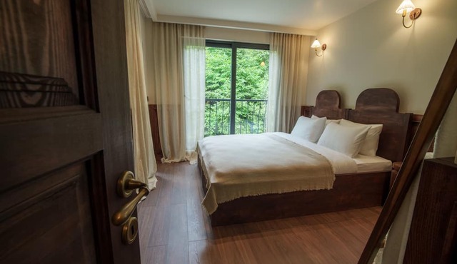 Elwood Hotel