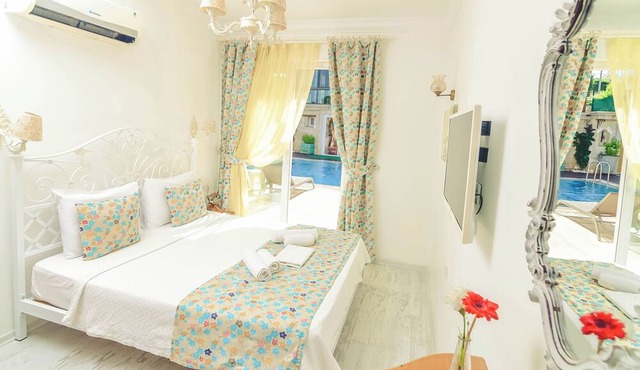 Rüzgar Gülü Otel in Cesme