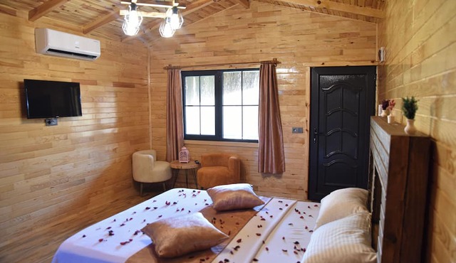 Sare Suit Bungalow