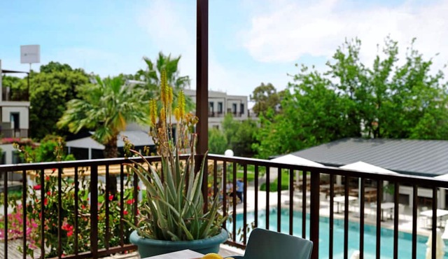 Dorman Suites Hotel