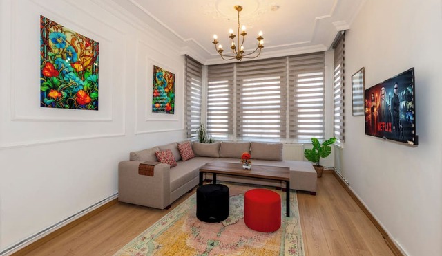 The Heaven on Heritage Street 4-BD