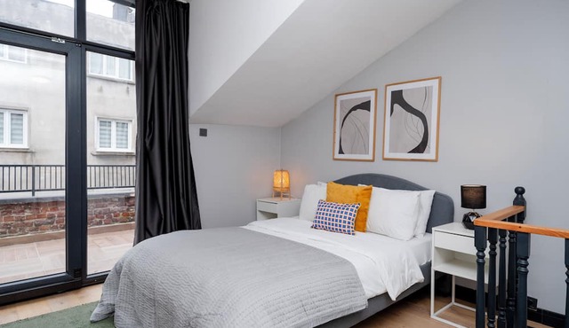 Spacious 4BR Private Townhouse with Exclusive Terrace in İstanbul