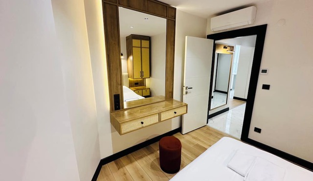 Rose Point Residence