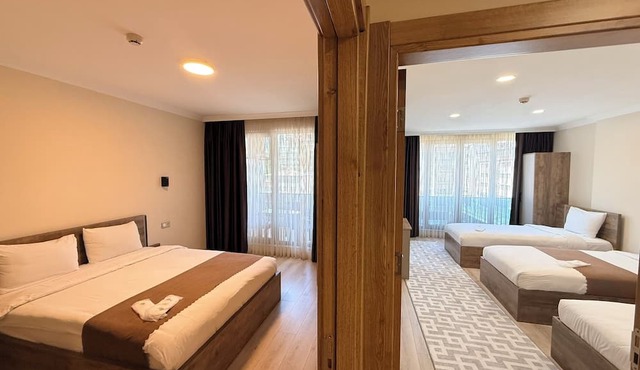 Rena Grand Residence & Suite