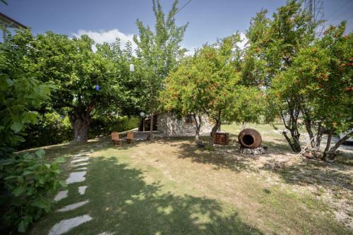 Dutlu Konak Taş Evleri