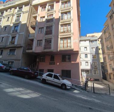 GREAT NEW BUILDING IN THE CITY CENTER WITH ELEVATOr
