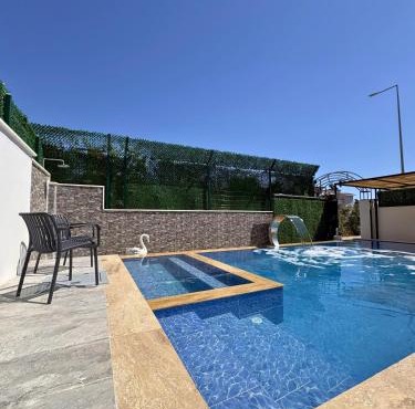 Hamurs Villa with Private Heated Pool in Belek