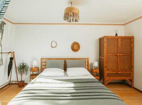 Mona Glamping Caravan Suites