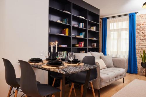 Stylish 2BR Apt Galata-Taksim Area Near Metro in Istanbul