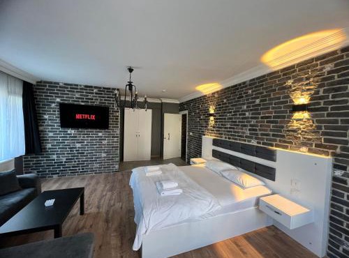 Karaca Suite