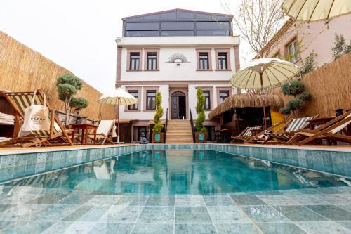 Parna Hotel in Ayvalik